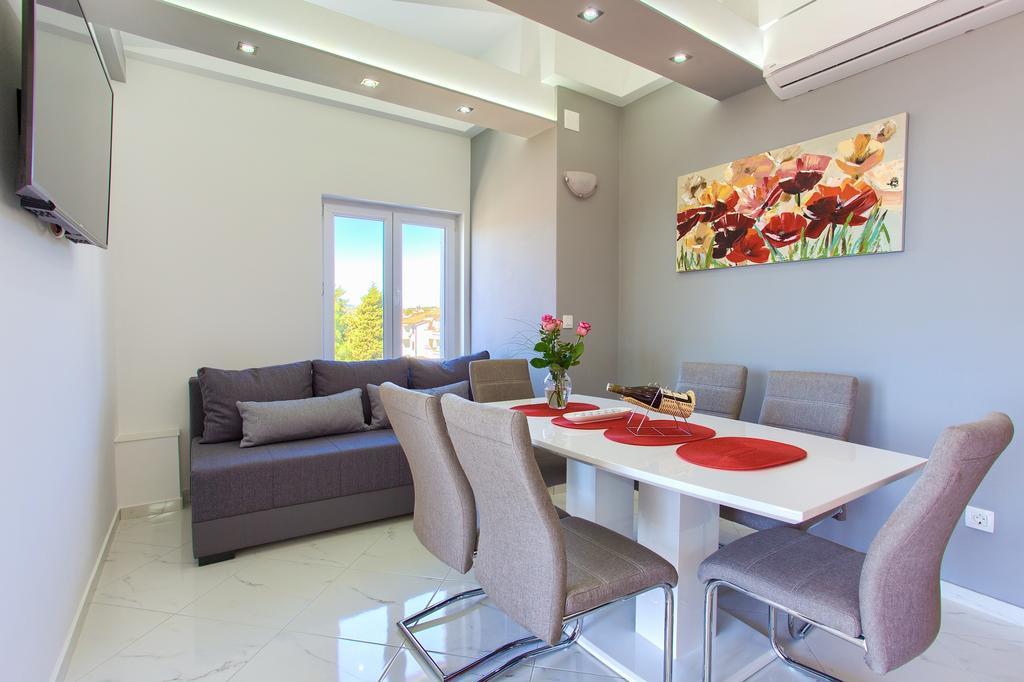 Apartments Vall Krk Town Bagian luar foto